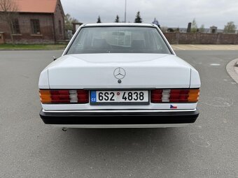 Mercedes 190e 1.8i 80kw - 6