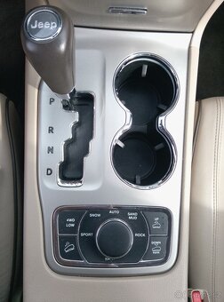 Jeep Grand Cherokee - 6