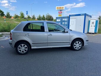 Prodám ŠKODA FABIA FACELIFT, 1.4i 55kW. NOVÁ STK DO 2027/5. - 6
