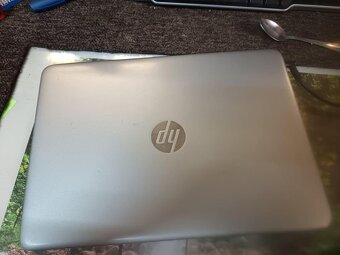 HP elitebook 840 G3 - 6