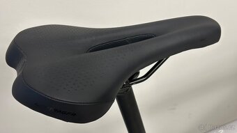 ZÁNOVNÍ kolo TREK FX2, rám L, 28", ZÁRUKA - 6