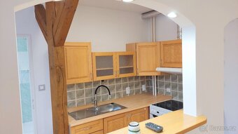 Byt 2+1 v rodinném domě u náměstí - Sedlčany - 6