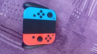 Nintendo switch oled (neon red/Blue) - 6