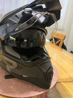 Helmy +chránič Emerze - 6