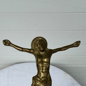 Závěsný mosazný Ježíš soška - 6