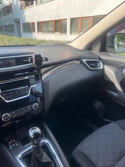 Nissan Qashqai 1.2 DIG-T, 85 kW, r. v. 2017 - 6