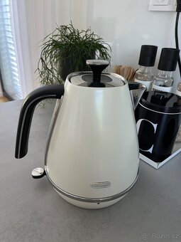 Rychlovarná konvice Delonghi Distinta Flair KBI2001.W - 6