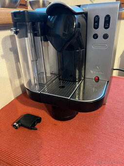 Kávovar Nespresso DeLonghi Lattissima EN680.M - 6