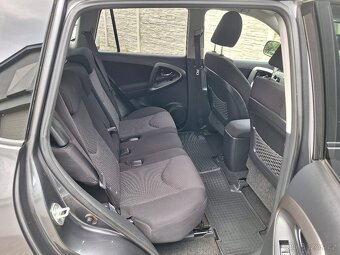 Toyota Rav4, 2,2D4D,110kW, nové vstřiky, tažné - 6