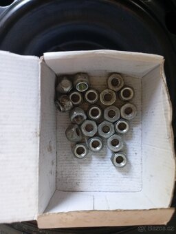 Sada zimnich pneu na toyotu yaris 4 - 6