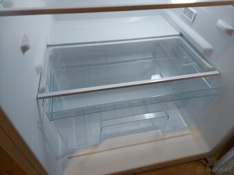 Malá lednice s mrazákem - candy cot1s45ew - 6