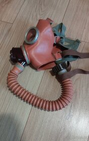 Plynová maska 9ks + 3 filtry - 6