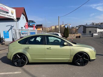 Ford Focus, 1,6 85 KW, GHIA - 6