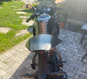 KTM motorka RC 125 - 6