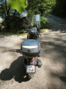 Piaggio Beverly 250 cruiser - 6