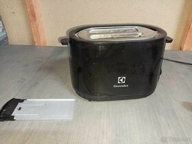 Topinkovač Electrolux EAT 3200 s XL otvory na chleba - 6