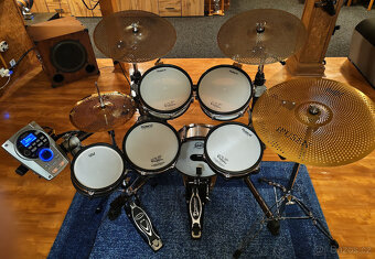 Profesionální sada ROLAND TD-15 - 6