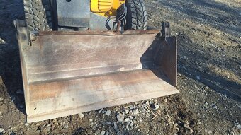 JCB R190 - smykem řízený nakladač - 6