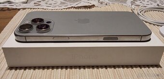 Apple iPhone 16 Pro Max 256 GB - Baterie 100% - 6