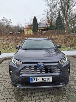 Toyota Rav 4 hybridní - 6