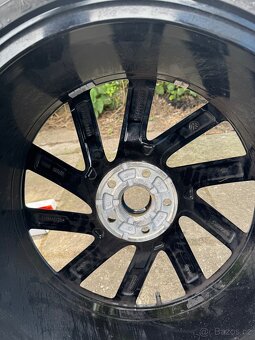 Jeden disk Volkswagen, kopnuty na srovnání - 6