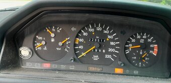 Mercedes w 124 E 230 - 6