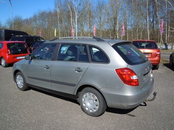 Škoda Fabia 1.4i 16V kombi 85koní r.v.9/2008 - 6