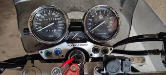 YAMAHA XJR 1300 - 6