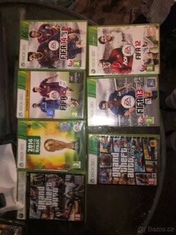 Xbox 360 Slim + 1 ovladač - 6
