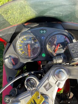 Honda cbr 125r - 6
