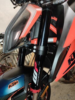 KTM 1290 SUPER DUKE R - 6