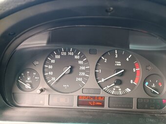 BMW řada 5 e39 530d manuál touring STK 4/26 - 6