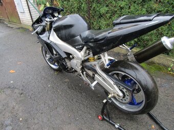 Yamaha YZF R1 RN01 - 6