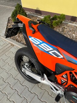 KTM 690 SMC R - 6