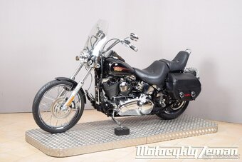 Harley-Davidson FXSTC Softail Custom 2010 - 6