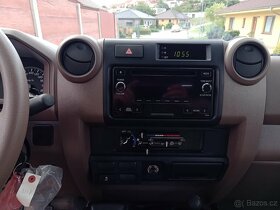 Land Cruiser 79 VDJ 4,5TD V8 Pick Up,4x4, 200PS,Manuál,Klima - 6