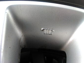 Honda Civic originál sada zimní 4 ks - zánovní Dunlop - 6