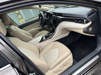 Toyota camry 2.5 hybrid VIP - 6