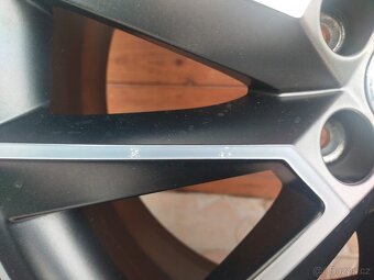 Litá kola 215/55 r17 - 6