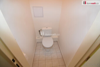 Pronájem bytu 1+kk, 36m² s balkonem, ul. Zlonická, Praha 9- - 6