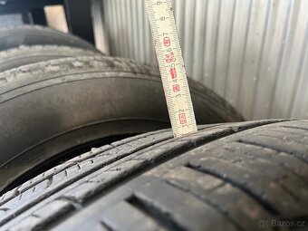 Pneu Pirelli 235/65 R17 - 6