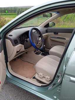 Hyundai accent 1.4i - 6