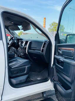 Dodge Ram 1500 Laramie Crew Cab - 6