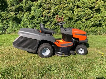 Zahradní traktor Husqvarna - 6