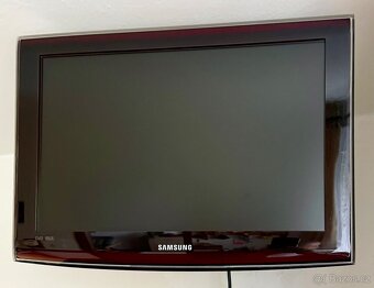 Televize Samsung s otočným držákem na zeď - 6