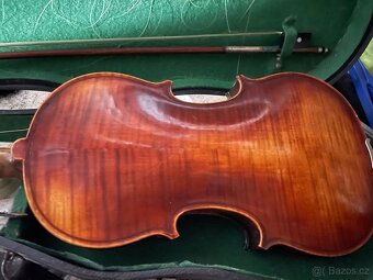 Housle krásné bez prasklin - 6