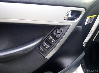 Citroën C4 Picasso, 1.6HDi 82kW KLIMA 7Míst - 6