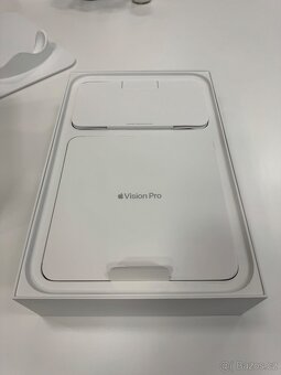Apple Vision Pro 1TB - 6