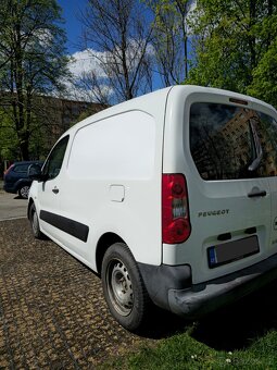 Vymenim Peugeot partner 1.6hdi STK 7/26 - 6