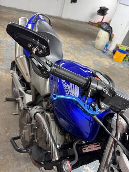 Honda Hornet - 6
